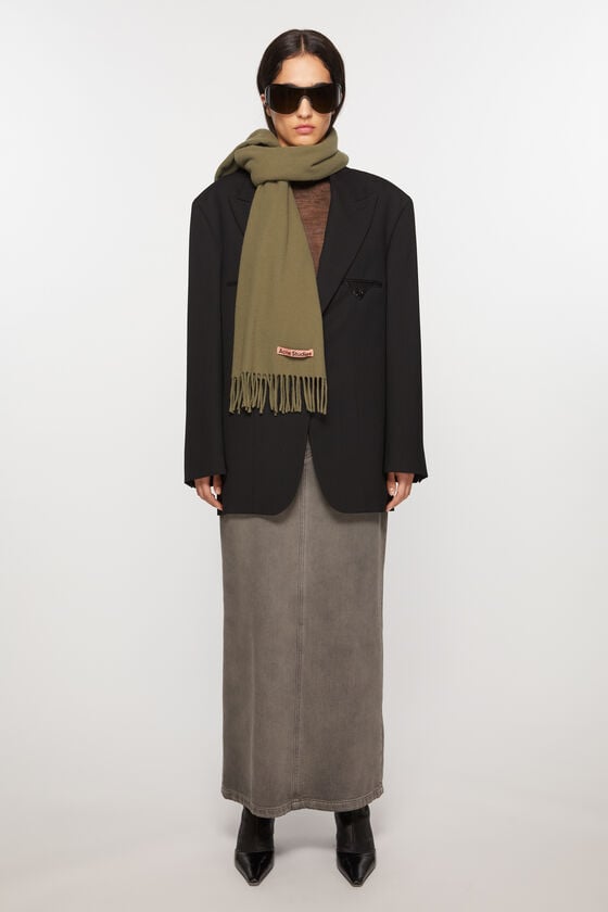 Acne Studios Schmaler Fransen-Schal aus Wolle Begrenzt auf 3 Tage