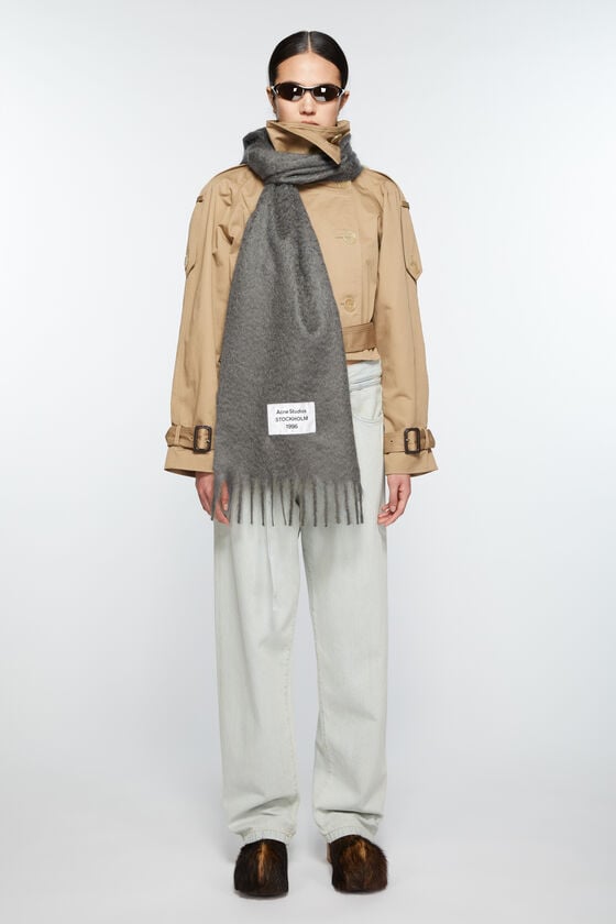 Acne Studios Fransen-Schal aus Alpaka Black Friday Preise