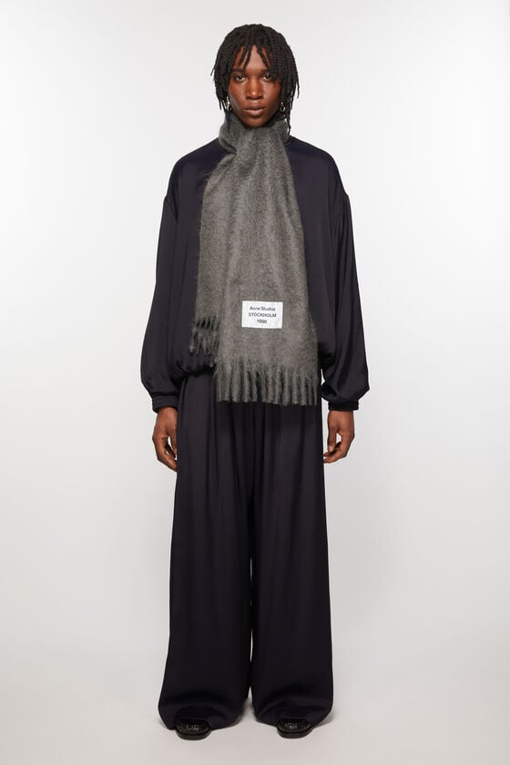 Acne Studios Fransen-Schal aus Alpaka Black Friday Preise