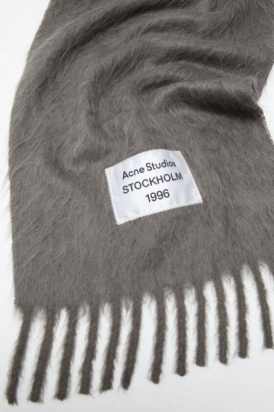 Acne Studios Fransen-Schal aus Alpaka Black Friday Preise