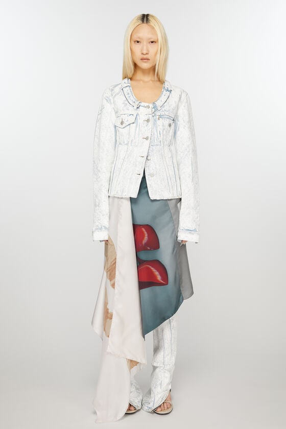 Acne Studios Seidenschal mit Print von Katerina Jebb Laufsteg-Show zollfrei