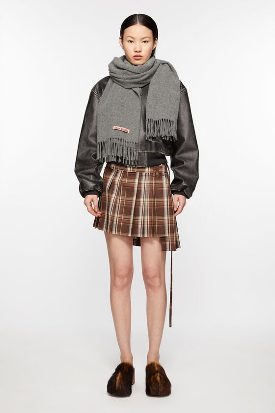 Acne Studios Schmaler Fransen-Schal aus Wolle Outlet