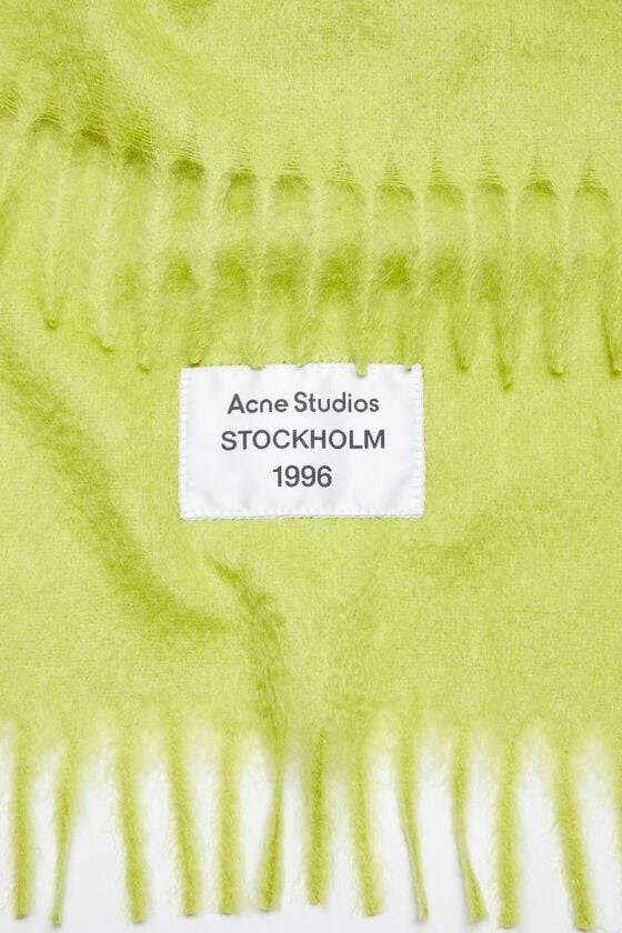 Acne Studios Fransen-Schal aus Alpaka Fabrikverkauf