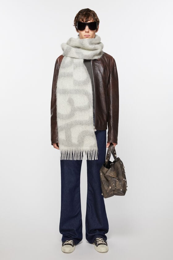 Acne Studios Logo-Schal Valentinstagsangebot