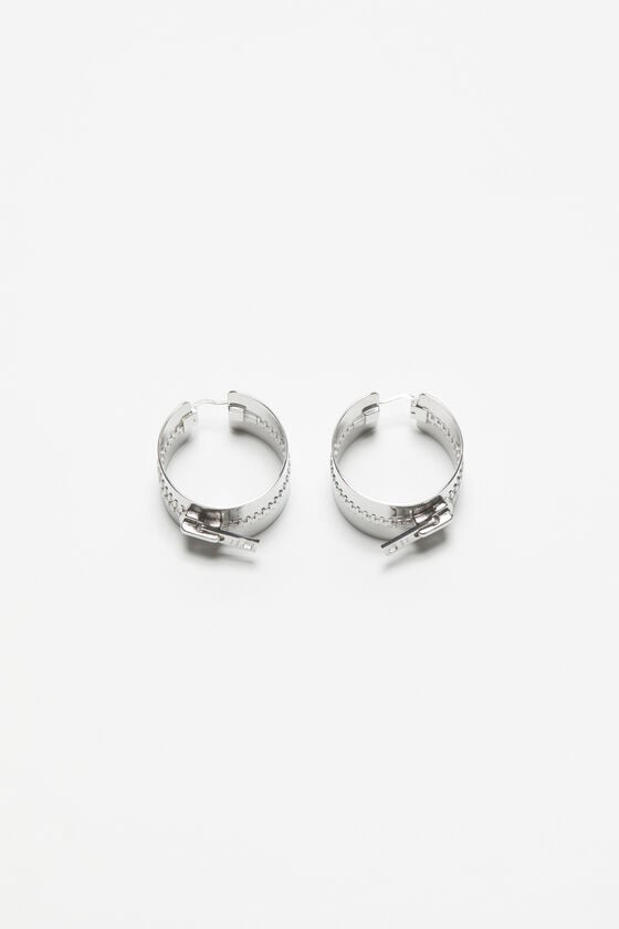 Acne Studios Creolen Laufsteg-Show Online Outlet