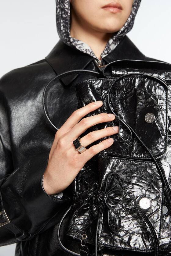 Acne Studios Siegelring mit Logo-Gravur Bestseller