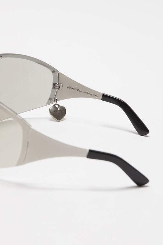 Acne Studios Sonnenbrille mit Metallrahmen Tägliche Deals