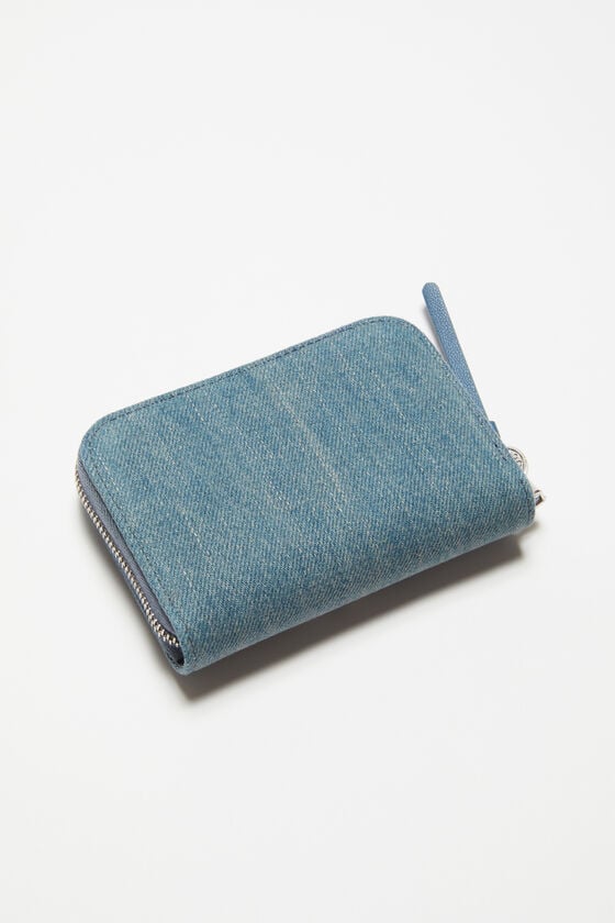 Acne Studios Portemonnaie aus Denim mit Reißverschluss Nur für heute