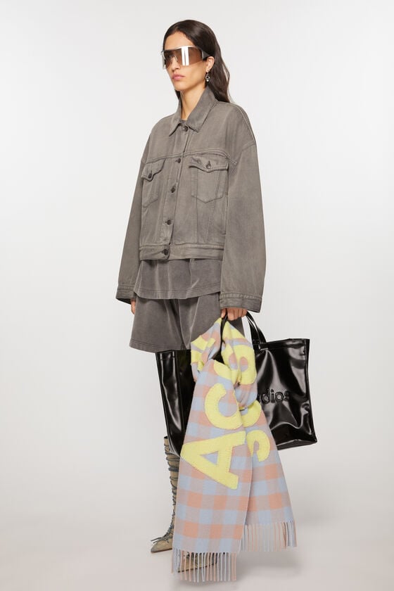 Acne Studios Karierter Schal mit Logo Sonderangebot der Fabrik