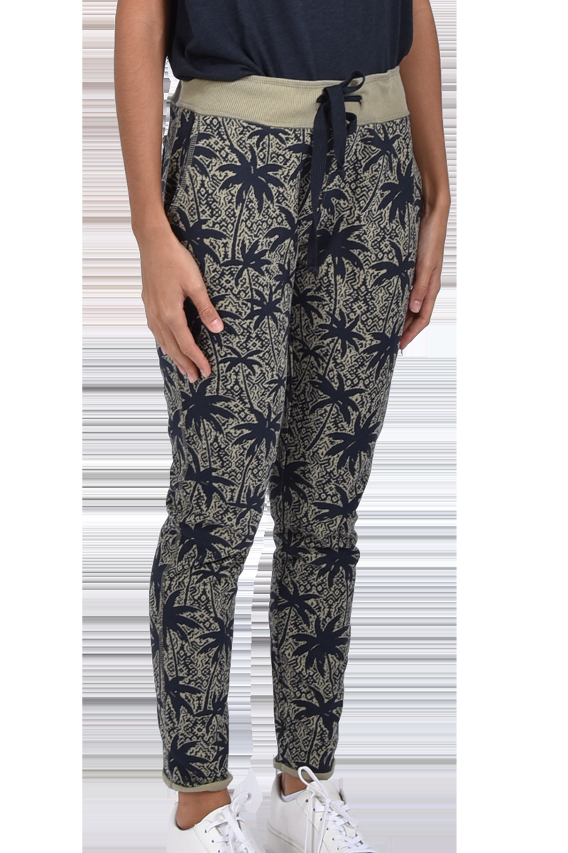 JUVIA Slim Fit Sweatpants "Smilla" von Juvia Sonderangebot