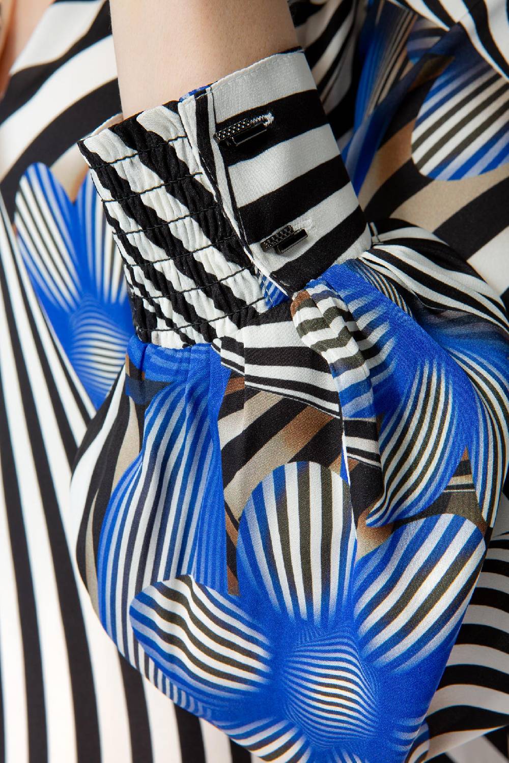IVI GmbH FLORAL ILLUSION Minikleid Begrenzte Freigabe
