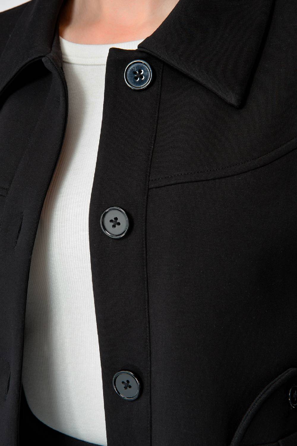 IVI GmbH SOLID JERSEY Kurze Jacke im Boxy Fit schwarz Rabatte dieses Monats