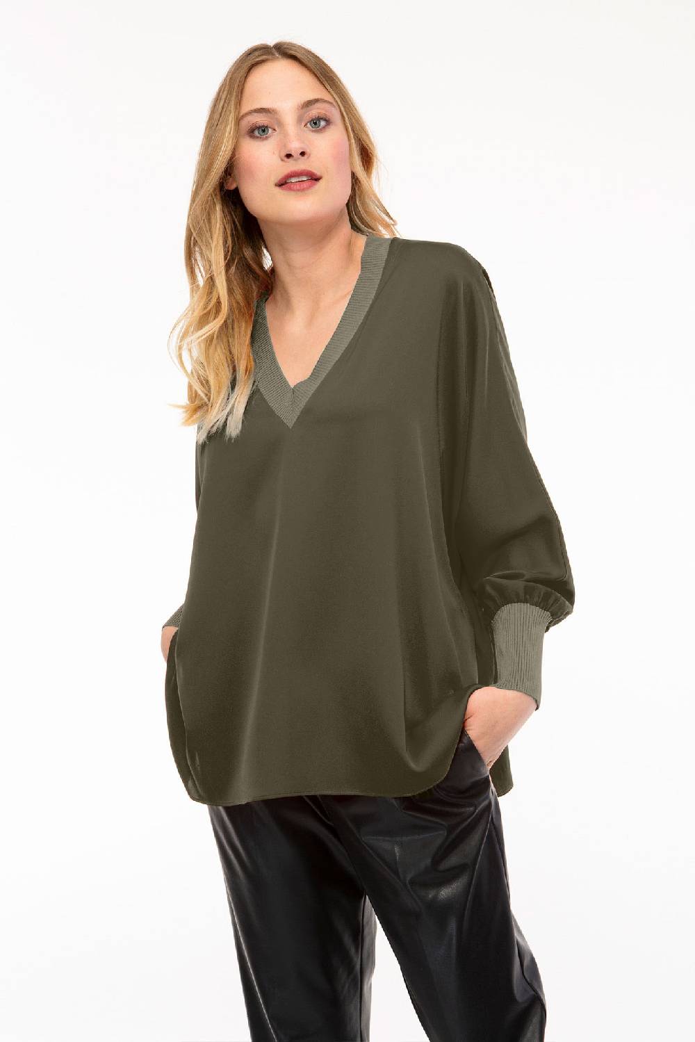 IVI GmbH SOLID SILK Tunika olive Auslauf