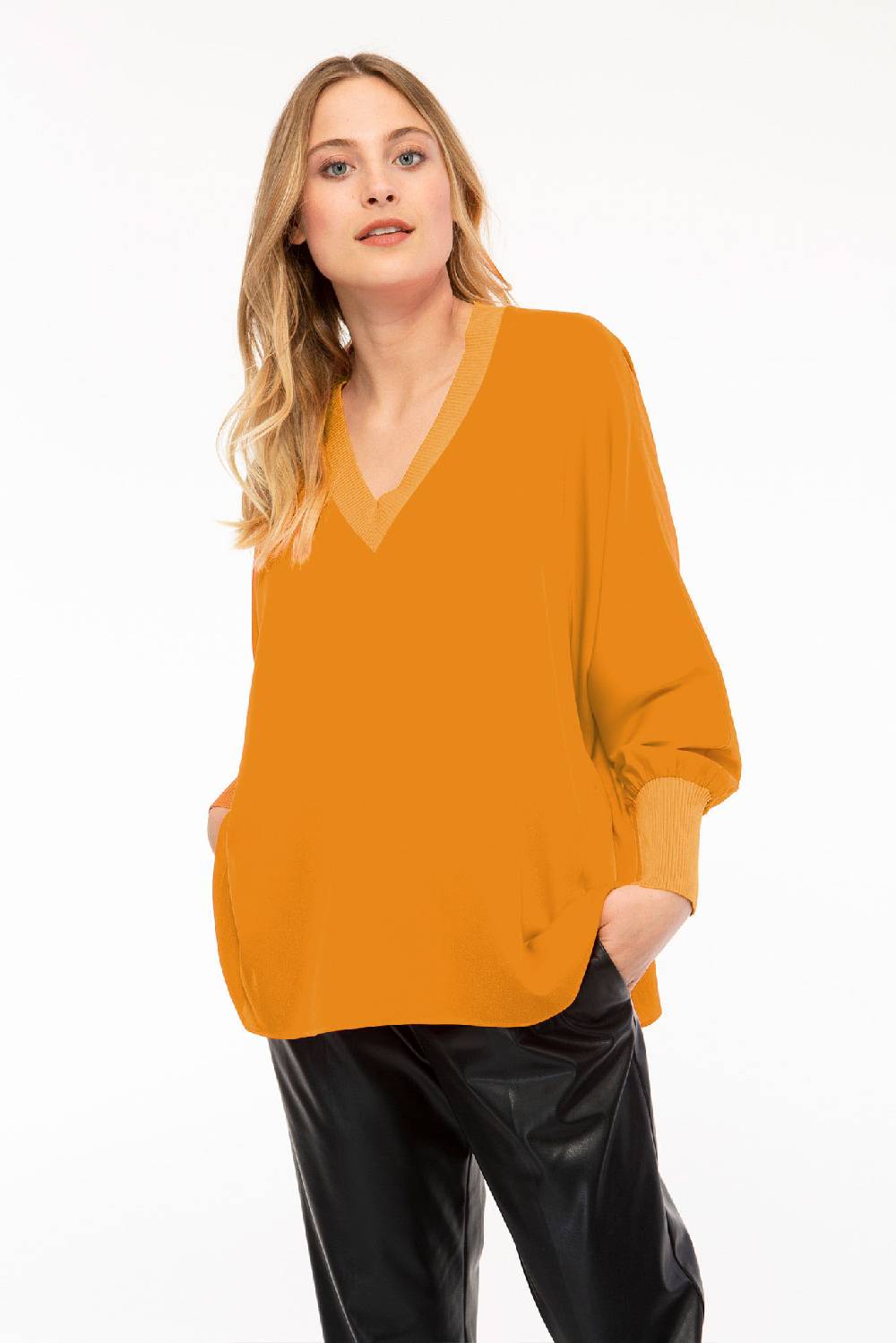 IVI GmbH SOLID SILK Tunika safran im Angebot