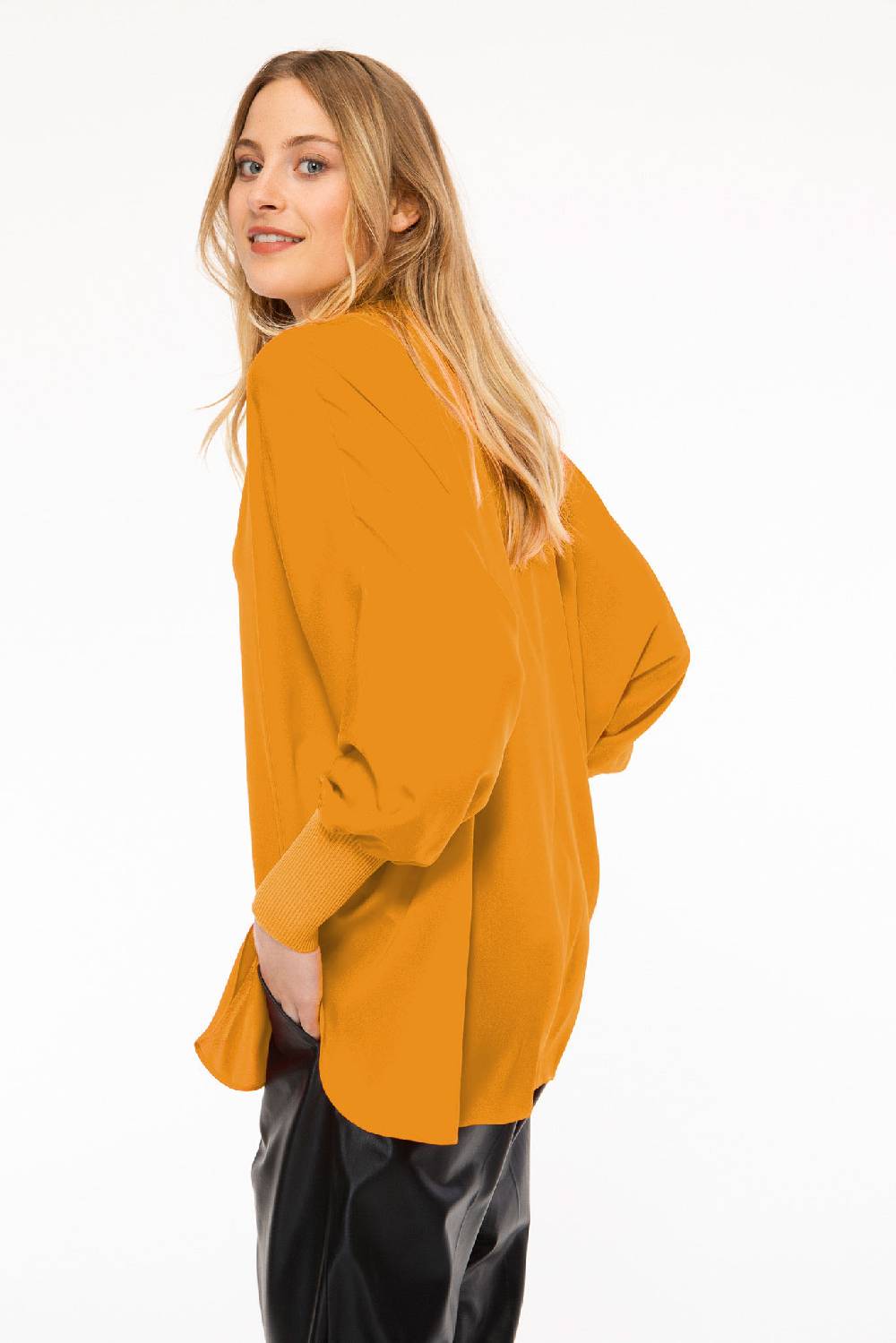 IVI GmbH SOLID SILK Tunika safran im Angebot