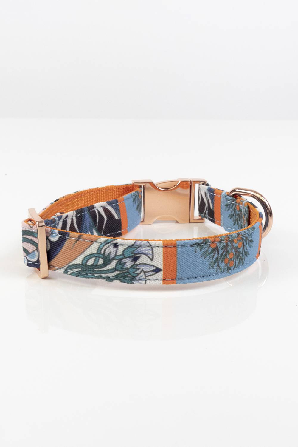 IVI GmbH RETRO TILES Halsband Großer Ausverkauf