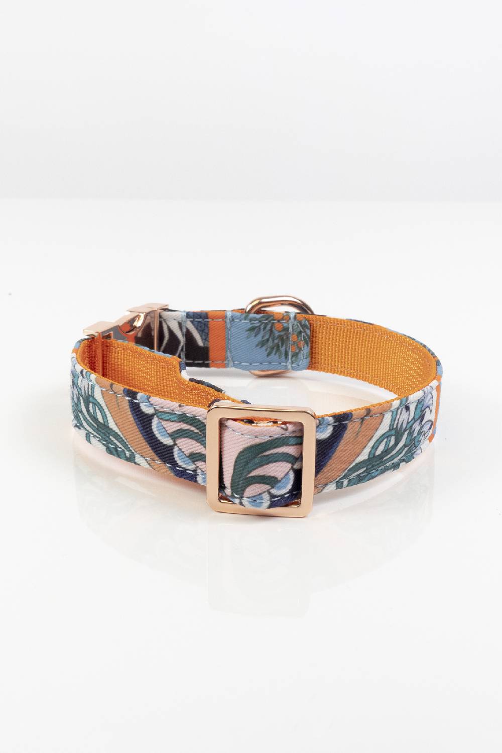 IVI GmbH RETRO TILES Halsband Großer Ausverkauf