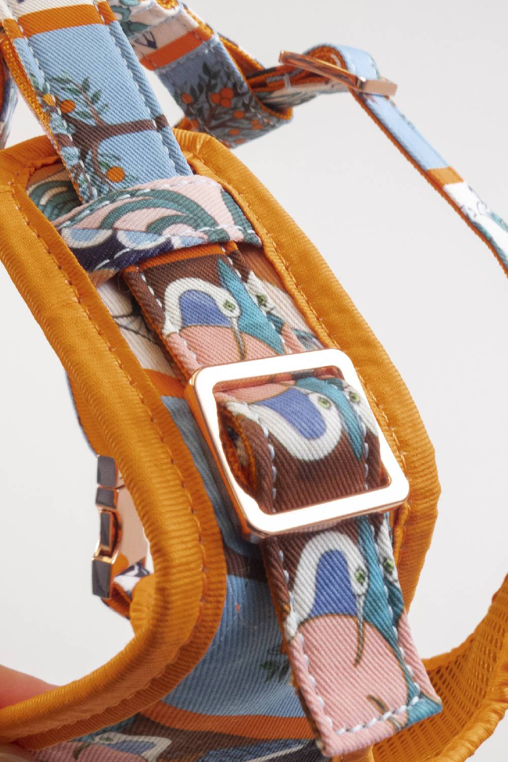 IVI GmbH RETRO TILES Harness Begrenztes Angebot
