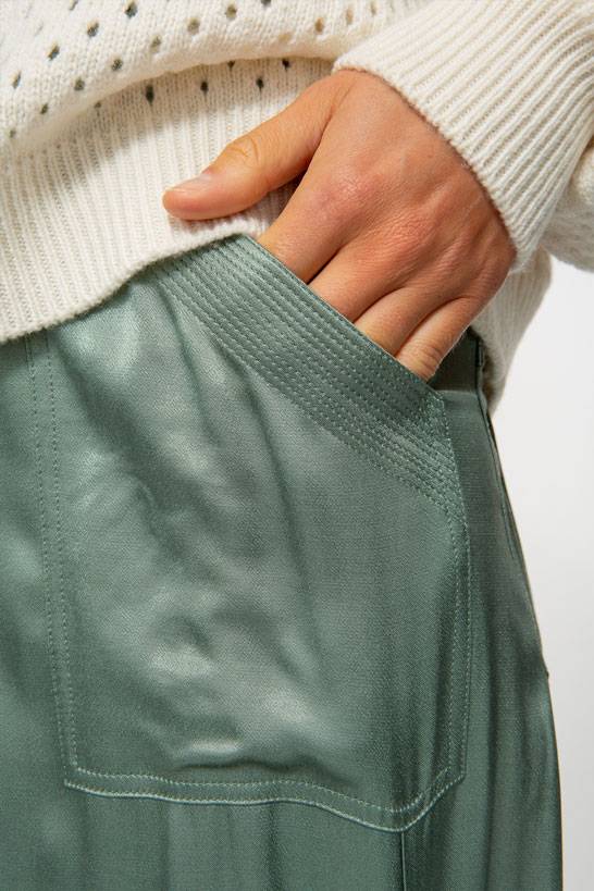 IVI GmbH SATEEN Hose mit Cargo Details thyme Fabrik Onlineshop