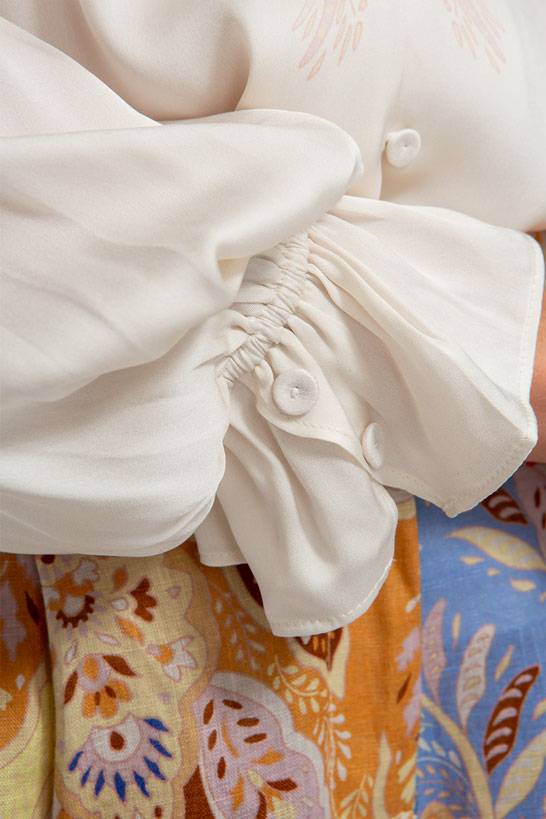 IVI GmbH AMBER Seidenbluse mit platziertem Print Fabrikladen