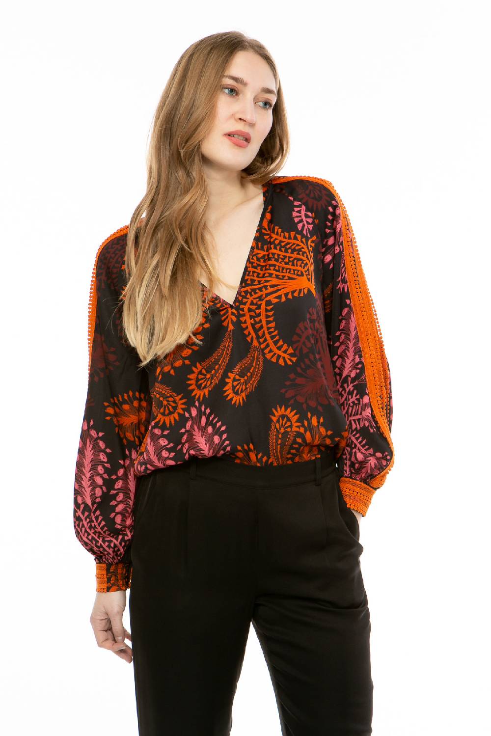 IVI GmbH WILD HERBS Bluse mit Stickdetails schwarz Outlet