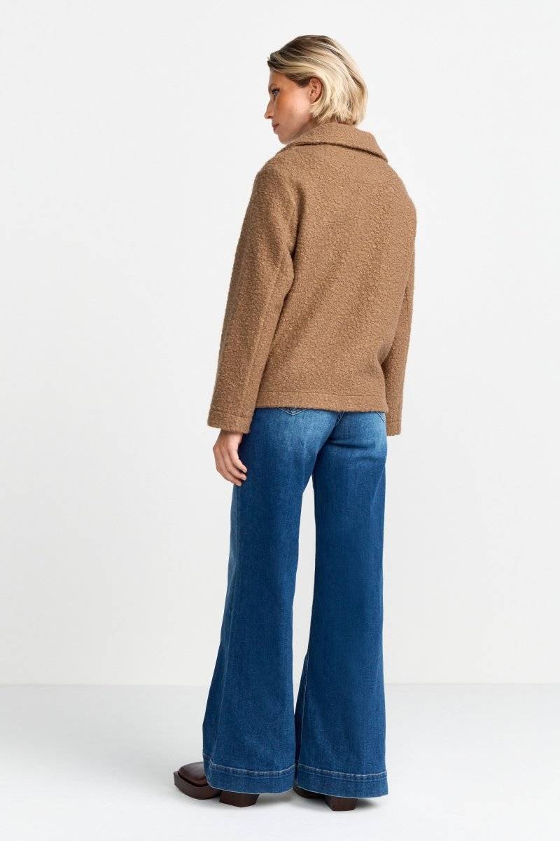 Eich & Royal Jacke mit breitem Umlegekragen Neueste Mode