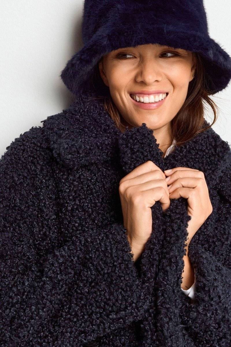 Eich & Royal Oversized-Mantel aus Teddyfell Fabrikladen