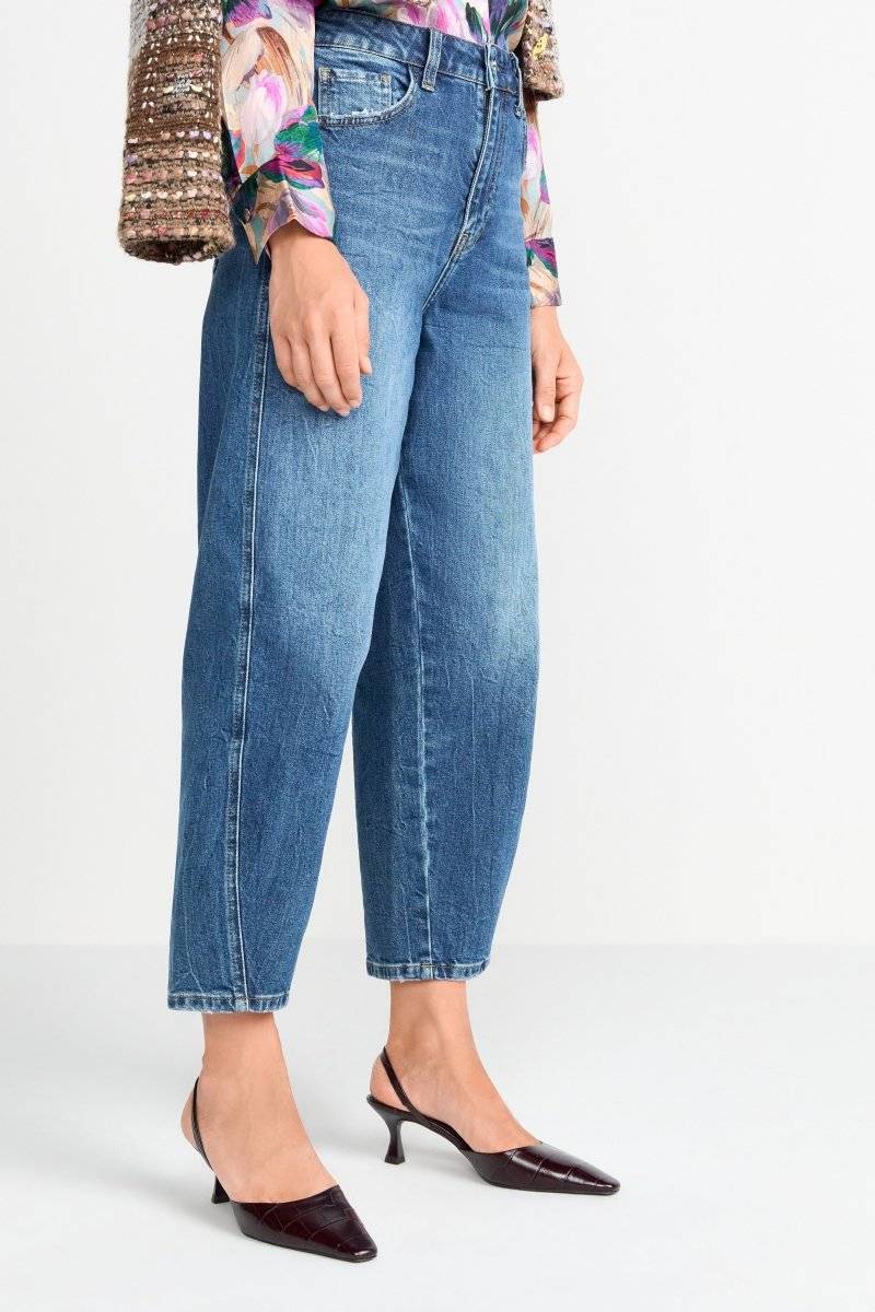 Eich & Royal Denim im Barrel Leg Fit Black Friday