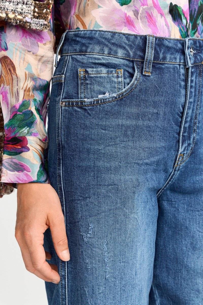 Eich & Royal Denim im Barrel Leg Fit Black Friday