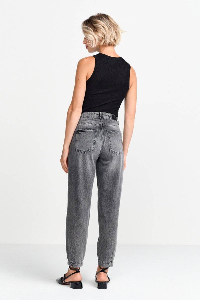 Eich & Royal Denim im Slouchy-Fit Osterangebot