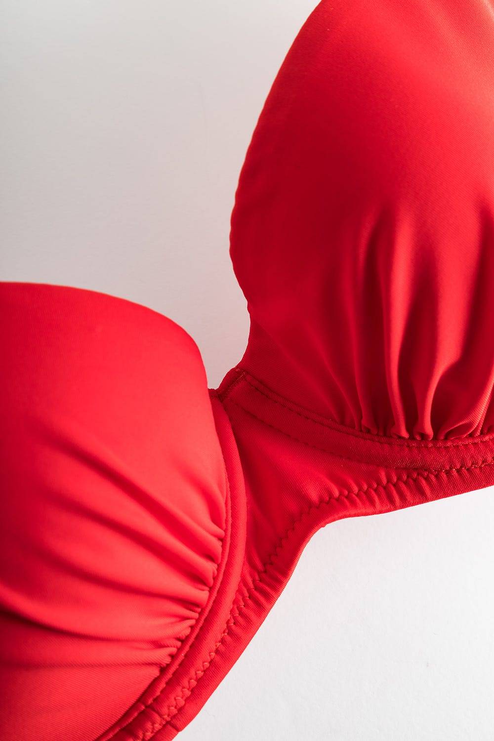 Rösch Bikini-Oberteil in Rot einfarbig Spacer-Cup Muttertagsangebot