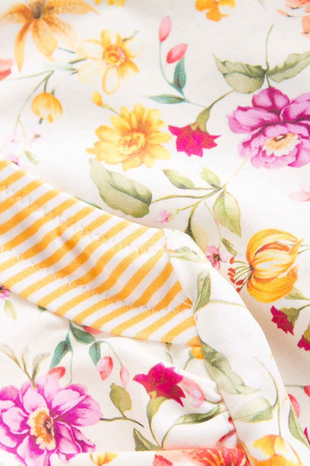 Rösch Badeanzug im Blumen-Druck Sommerblüten Retro verspielt Lycra Sonderangebot der Fabrik
