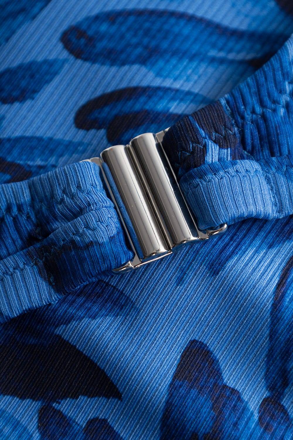 Rösch Bikini Oberteil im blauen Blüten-Druck Wickeloptik recyceltes Polyester/Elasthan Begrenzt auf 3 Tage