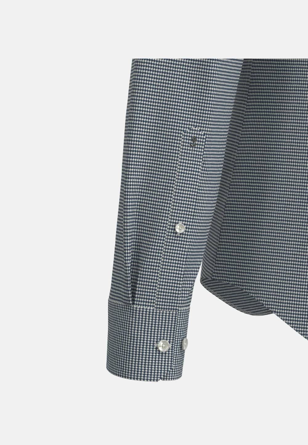 Studio Seidensticker Bügelleichtes Satin Business Hemd in Shaped mit Kentkragen Blitzangebot