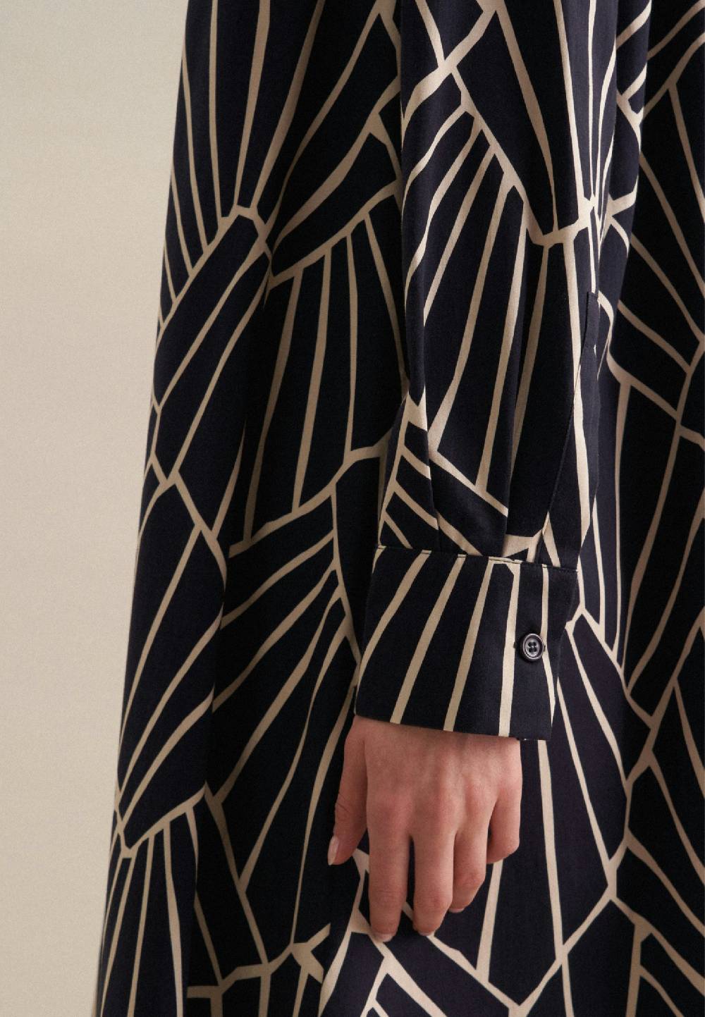 Studio Seidensticker Satin Midi Kleid Neueste Stile